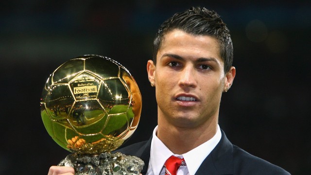 莱万破门如探囊取物，个人总进球破200大关，莱万进球集锦高清视频