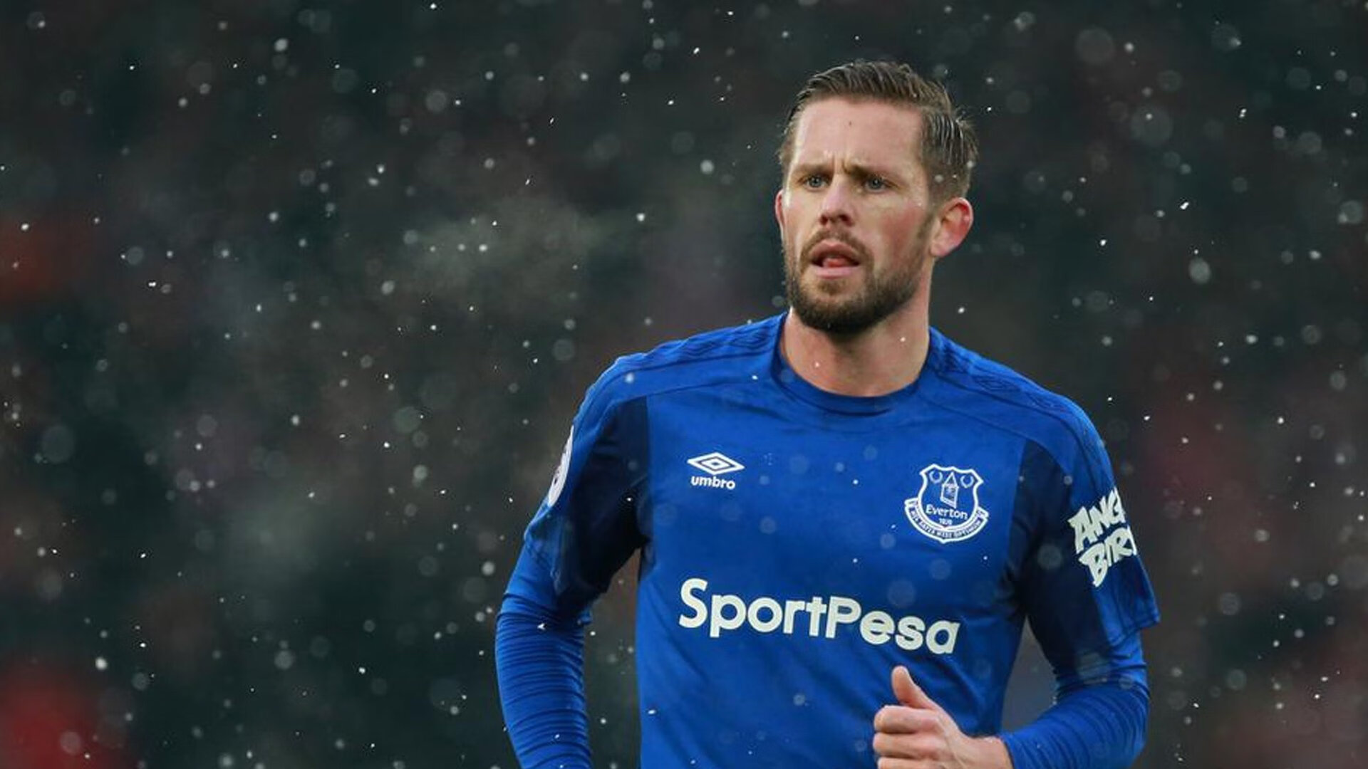 【雪国操作】瑞士换人滑雪板上场，全场尖叫，瑞士滑雪名将